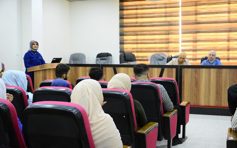 A workshop at Kirkuk University on adopting modern technologies in teaching students