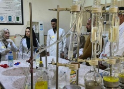 كلية الزراعة/الحويجة تختتم دورة تدريبية عن اهمية المختبرات العلمية في المجال الزراعي