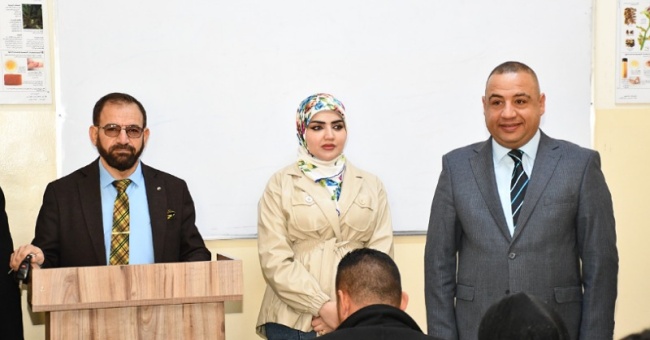 Dean of the College of Medicinal and Industrial Plants inspects the progress of the final exams (first semester) and reviews the students’ commitment to the curriculum and uniform