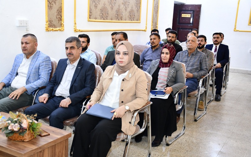 كلية النباتات الطبية والصناعية تنظم محاضرة علمية حول إدارة المفاقس