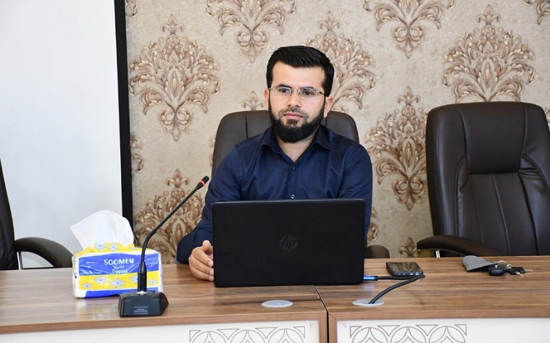 كلية النباتات الطبية والصناعية تنظم ورشة حول تطوير مهارات الادارة الالكترونية