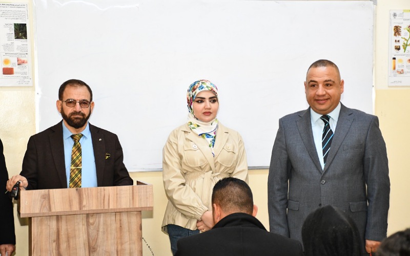 Dean of the College of Medicinal and Industrial Plants inspects the progress of the final exams (first semester) and reviews the students’ commitment to the curriculum and uniform