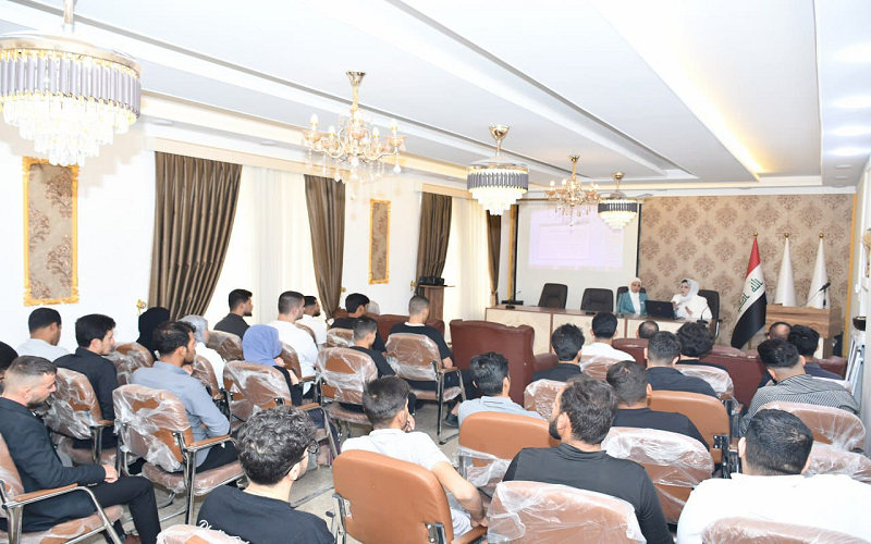 كلية النباتات الطبية والصناعية تنظم محاضرة عن العوامل الاجتماعية ودورها في تغذية الفكر المتطرف لدى الشباب