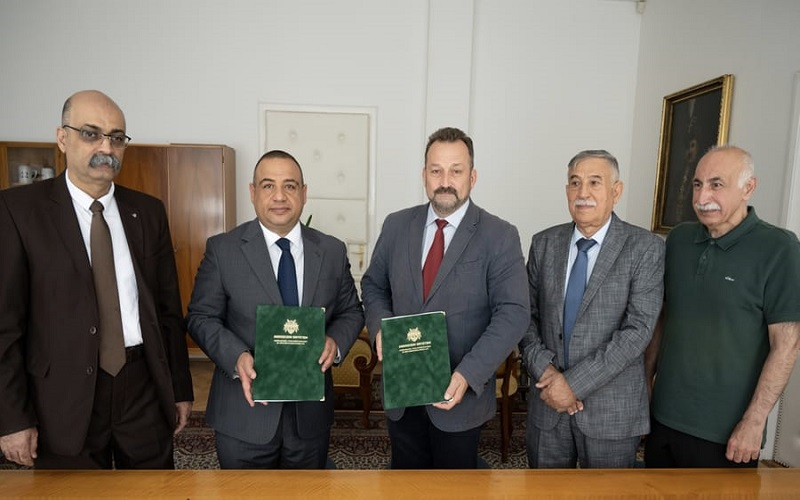 كلية النباتات الطبية والصناعية تتصدر مواقع الجامعات العالمية بتعاون علمي دولي مع جامعة ديبرسن المجرية