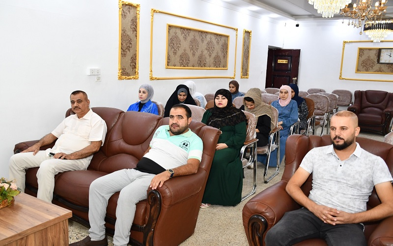 كلية النباتات الطبية والصناعية تنظم ندوة علمية عن استخدام مخلفات صناعة الزيتون في علائق الدواجن