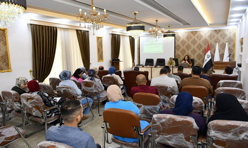 كلية النباتات الطبية والصناعية تنظم ندوة علمية عن التقارير الخاصة بالاعتماد الاكاديمي