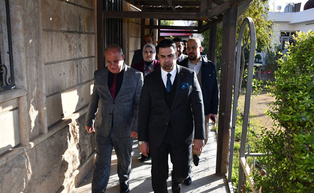 Kirkuk University President Reviews Exams at College of Administration and Economics