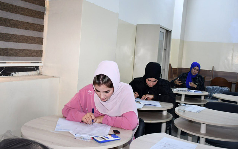 انطلاق الامتحانات النهائية لطلبة الماجستير في قسمي إدارة الأعمال والإحصاء