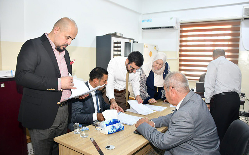 انطلاق الامتحان التنافسي للمتقدمين إلى الدراسات العليا في كلية الإدارة والاقتصاد – للعام الدراسي 2025/2026