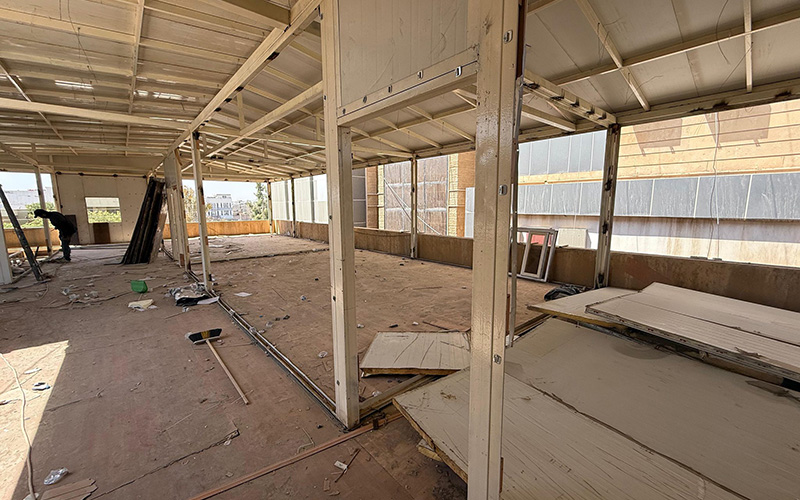 مواصلة أعمال البناء والإزالة في كلية الإدارة والاقتصاد بجامعة كركوك