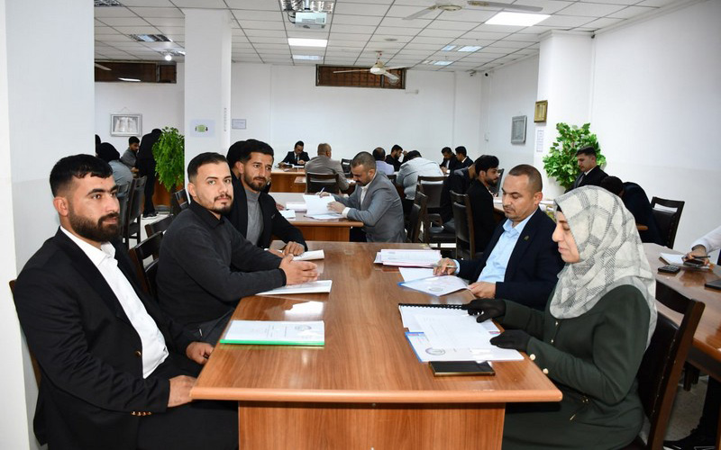 كلية الإدارة والاقتصاد تناقش بحوث تخرج طلبة المرحلة الرابعة للعام الدراسي الحالي