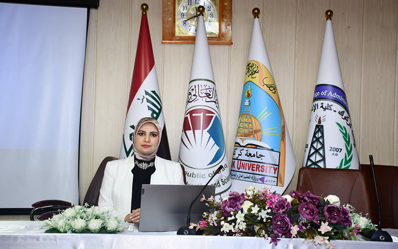 كلية الإدارة والاقتصاد تنظّم ورشة علمية حول التمييز بين الذكاء الصناعي والذكاء الاصطناعي