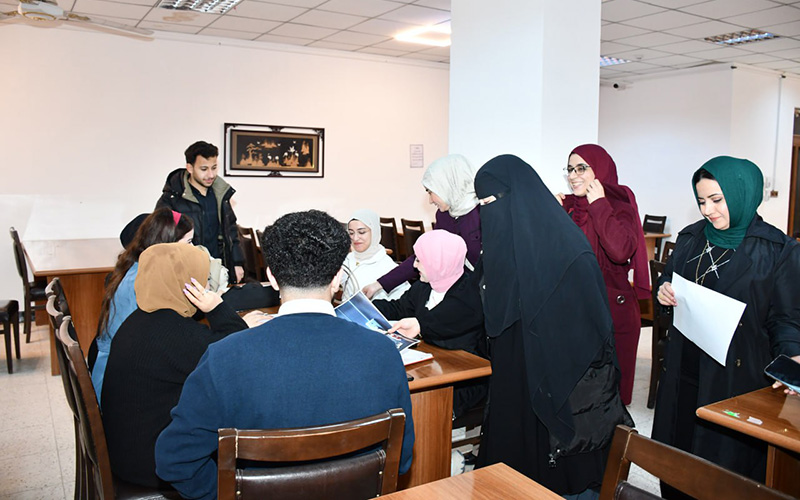 كلية الإدارة والاقتصاد تنظم حملة تطوعية للتوعية بتلوث المياه