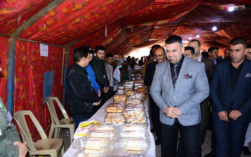 Kirkuk University organizes a festival for local agricultural products. 