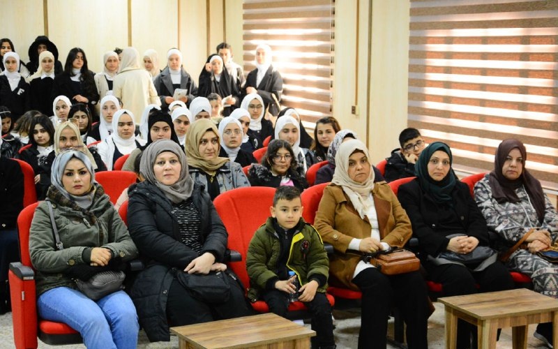 As part of the activities of the " Plant " Initiative, the College hosts the teaching staff and students of Al-Huda Preparatory School for Girls.