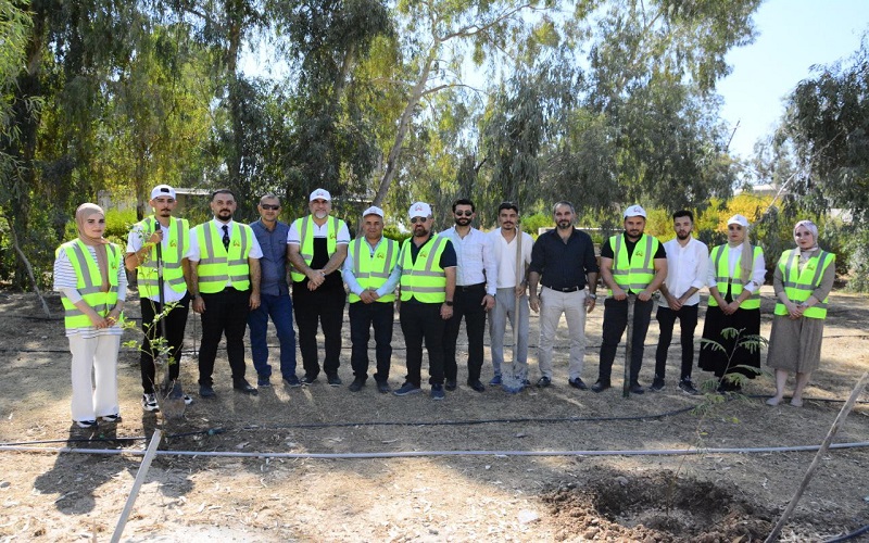 كلية الزراعة جامعة كركوك تنظم حملة تشجير داخل اروقتها بمناسبة اليوم الوطني