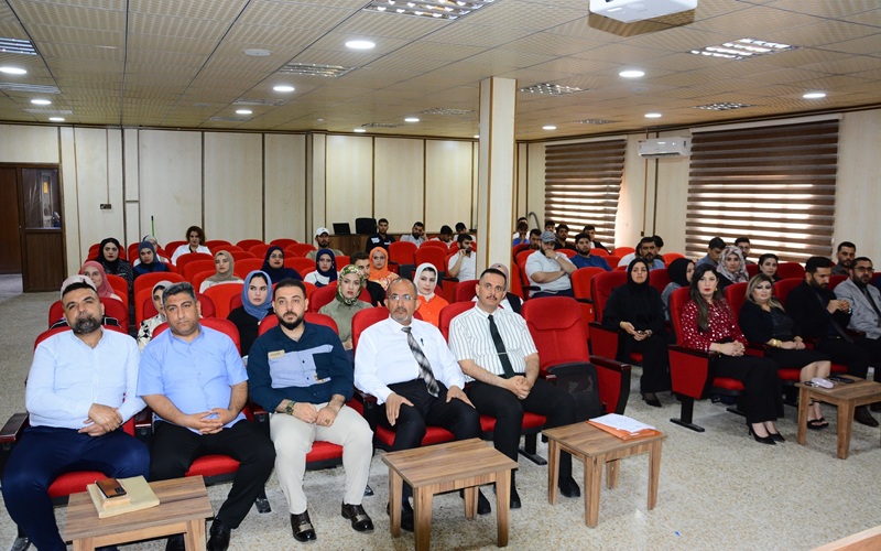 ندوة حوارية في جامعة كركوك عن فن صناعة الغد .