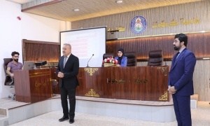 دورة تطويرية بكلية الآداب عن تفعيل دور المؤسسات التعليمية ببناء مجتمع سليم
