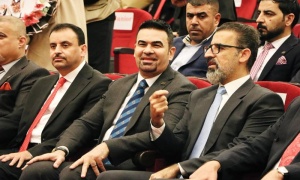 في مشهد مهيب .. رئيس جامعة كركوك يرعى حفل ترديد القسم الطبي ويهنئ أطباء المستقبل على تحقيقهم هذا الإنجاز 