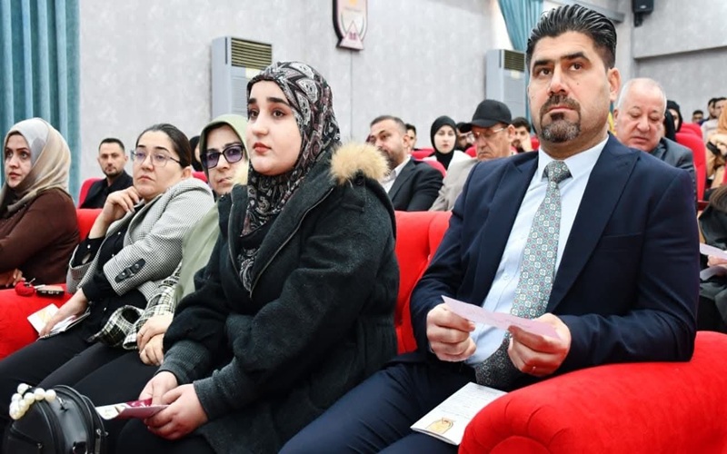 مسرحية توعوية عن العنف في كلية التربية للعلوم الإنسانية 