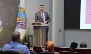 جامعة كركوك تنظم ندوة حول الانتخابات ونشر ثقافة المشاركة الواعية