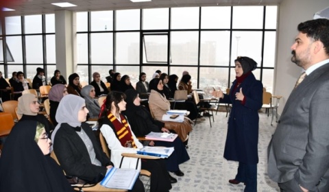 حملة توعوية في جامعة كركوك حول مكافحة الابتزاز الإلكتروني