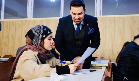 حرصا منه على نجاحها .. رئيس جامعة كركوك يتفقد الامتحانات للفصل الدراسي الأول في كليات الجامعة