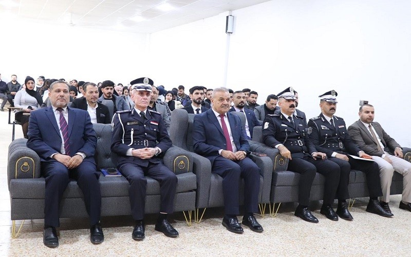 ندوة توعوية في كلية ...