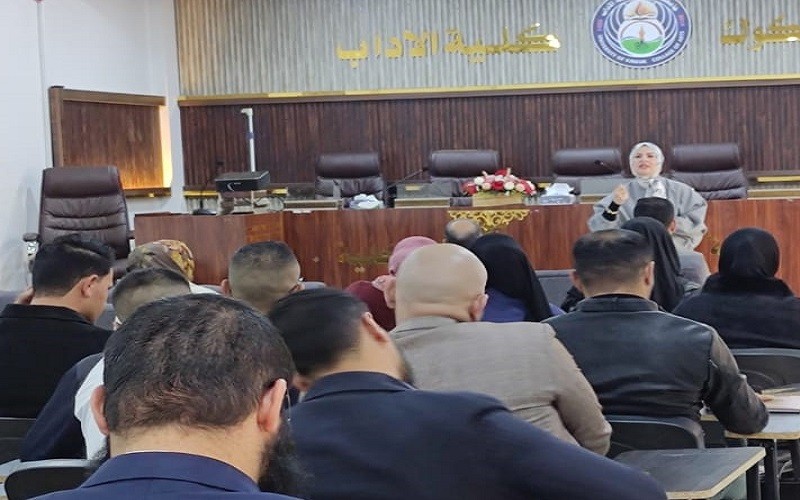 كلية الآداب تقيم ورشة ...