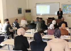 ورشة علمية في كلية الآداب عن دور المؤسسات الحكومية بمكافحة الفساد