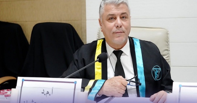 تدريسي بكلية الآداب يشارك بمناقشة رسالة ماجستير في جامعة تكريت