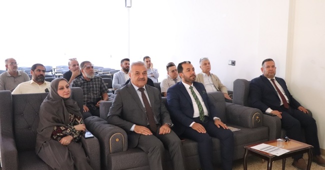 كلية الآداب تقيم ورشة عمل حول آلية تقديم الأقسام العلمية على الاعتماد البرامجي