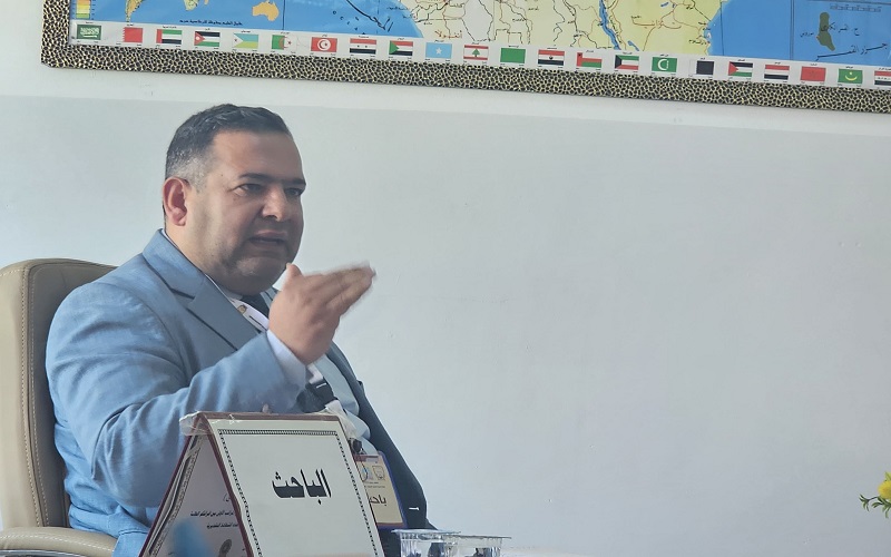 تدريسي بكلية الآداب يشارك بمؤتمر علمي دولي