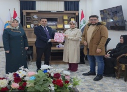 تكريم مسؤول وحدة العمل التطوعي في الكلية التربية الاساسية