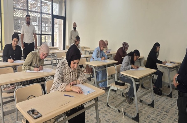 كلية التربية الأساسية تباشر اختبارات القبول المباشر للمتقدمين إلى قسمي رياض الأطفال والتربية الفنية