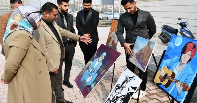 كلية التربية الأساسية بجامعة كركوك تقيم معرضًا فنيًا ضمن فعاليات أسبوع الريادة والإبداع العالمي