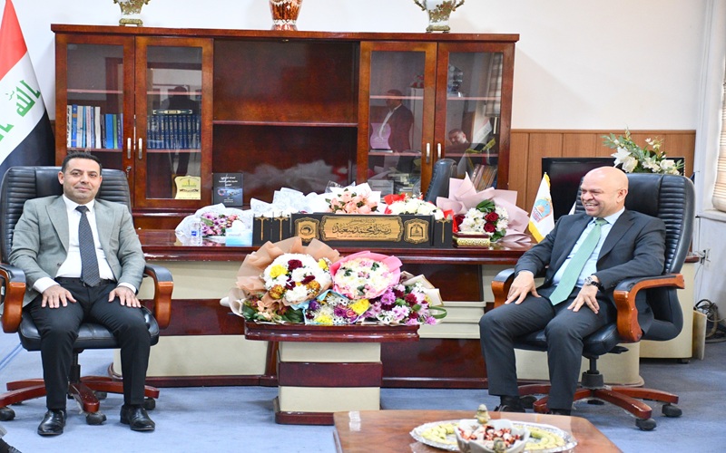 زيارة رسمية لعمادة كلية التربية الأساسية لتهنئة مساعد رئيس الجامعة للشؤون الإدارية وتأكيد تعزيز التعاون المؤسسي