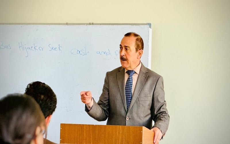 ورشة علمية بعنوان (أقسام الكلام ومدى أهمية معرفتها والإحاطة بها في بناء الجملة الإنكليزية الصحيحة)