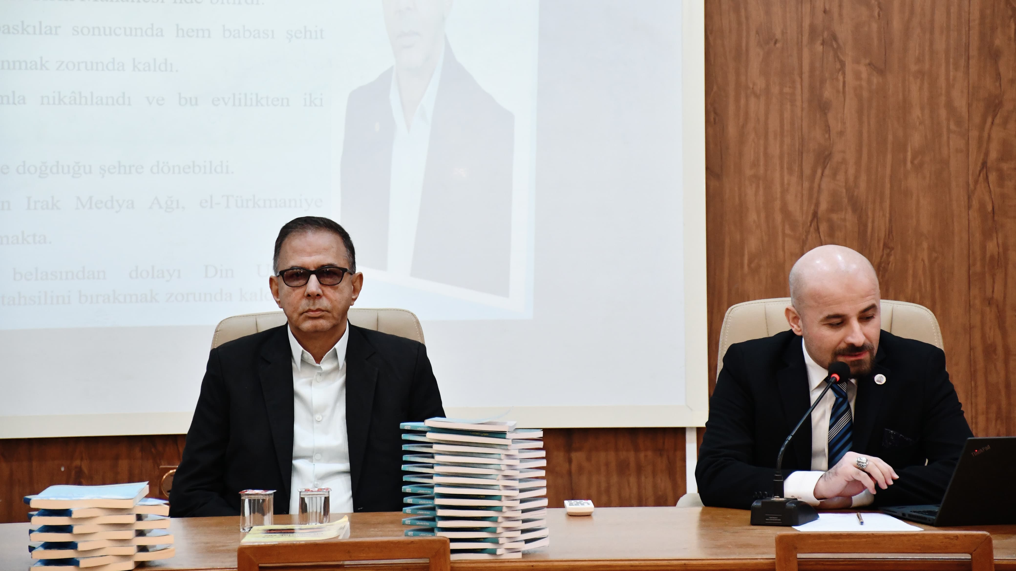 اللغة التركية تقيم ندوة علمية عن شاعرية صادق بشيرلى في ثلاث لغات