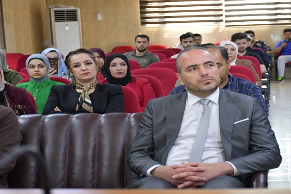 حفل شعري ثقافي يعزز الإبداع الطلابي في كلية الهندسة