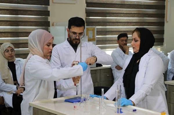 Faculty of Pharmacy organized an educational course on how to handle chemicals