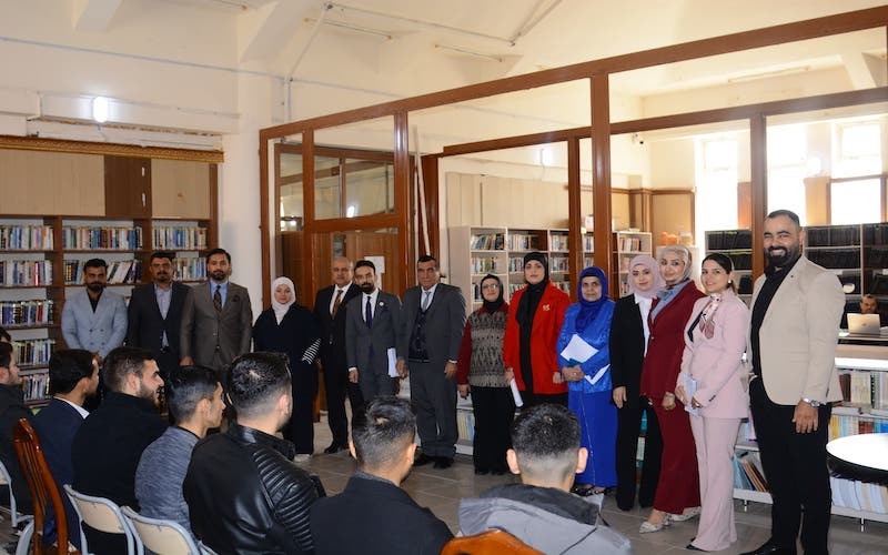 كلية القانون والعلوم ...