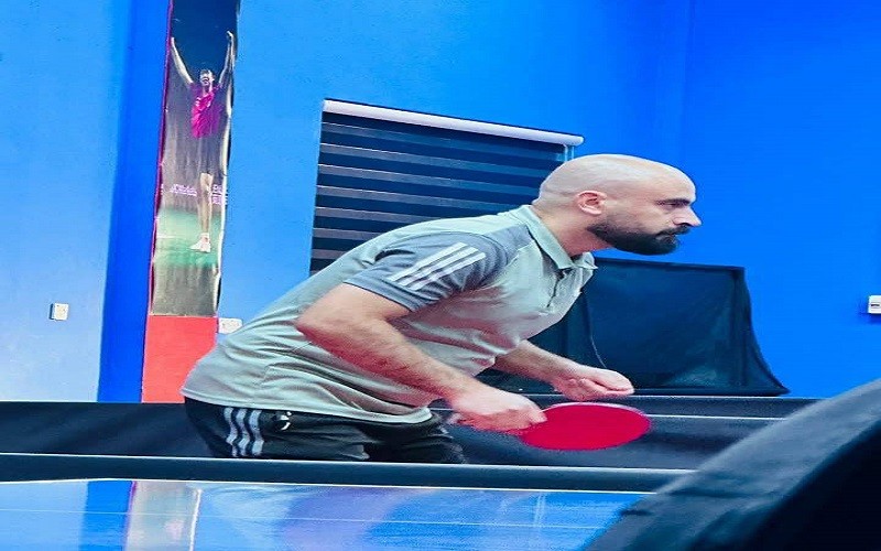 موظفو كلية القانون والعلوم ...