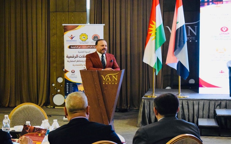 تدريسي من كلية القانون والعلوم السياسية يدير ورشة علمية عن العملات الرقمية بين فرص الاستثمار ومخاطر المضاربة
