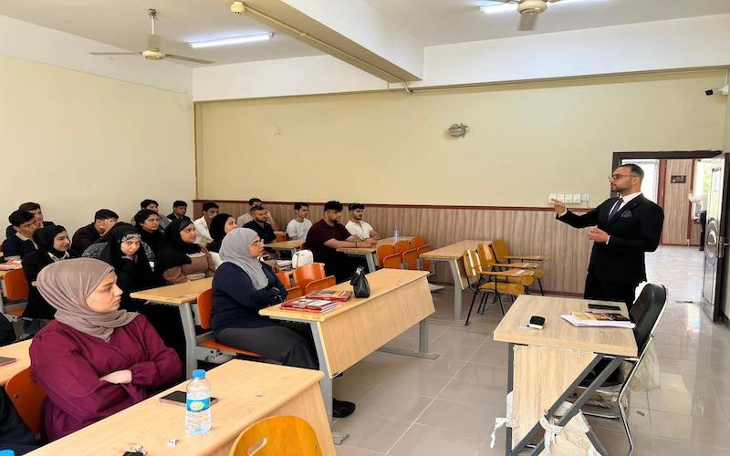 ‏كلية القانون والعلوم السياسية تنظم ورشة عمل عن الثقة بالنفس