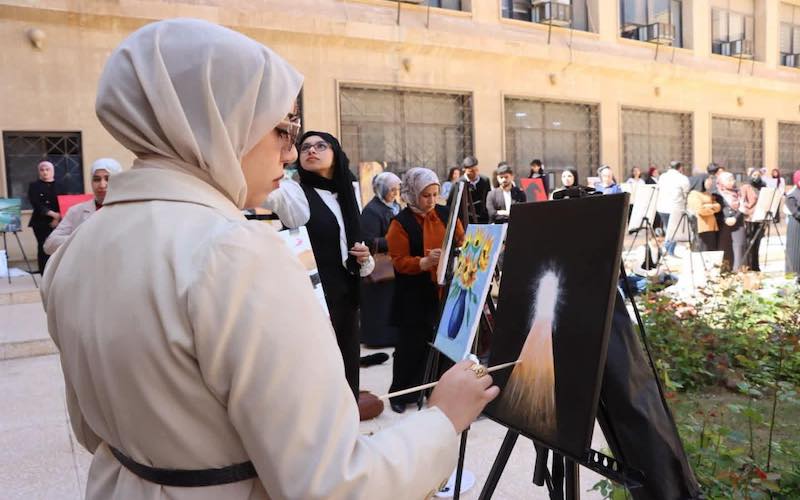 طلبة كلية القانون والعلوم السياسية يجسدون إبداعاتهم في مهرجان الفنون التشكيلية بجامعة كركوك