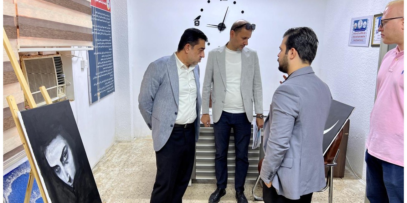 عميد كلية الإعلام يتفقد ...