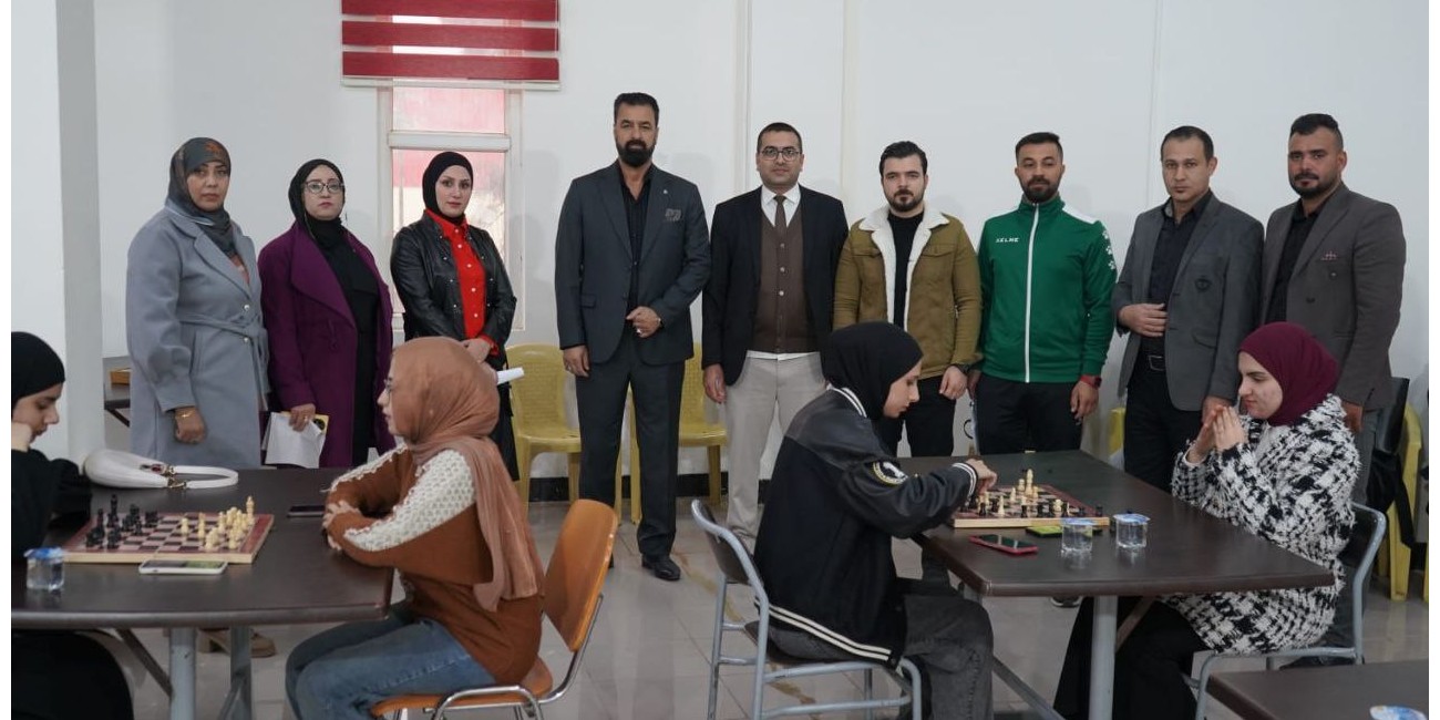 كلية الإعلام في جامعة ...