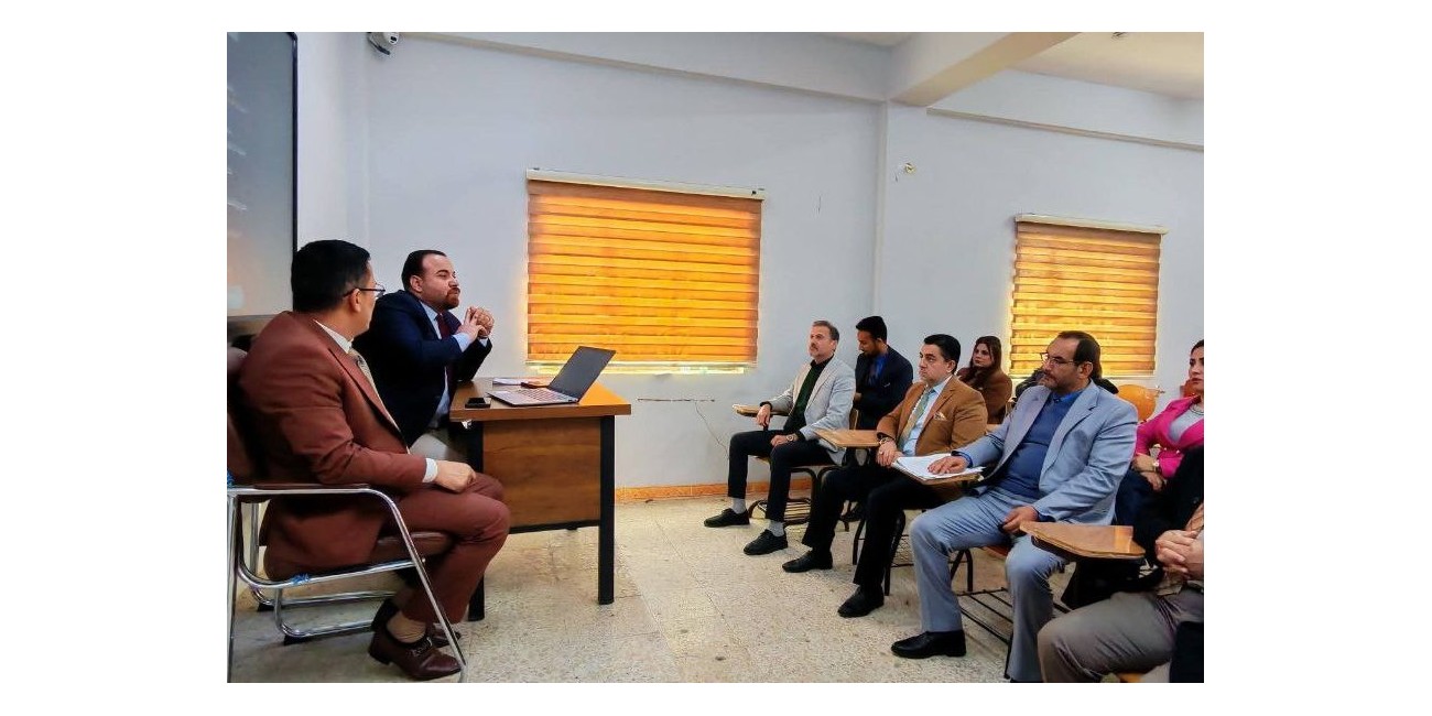 كلية الإعلام تواصل الندوات ...