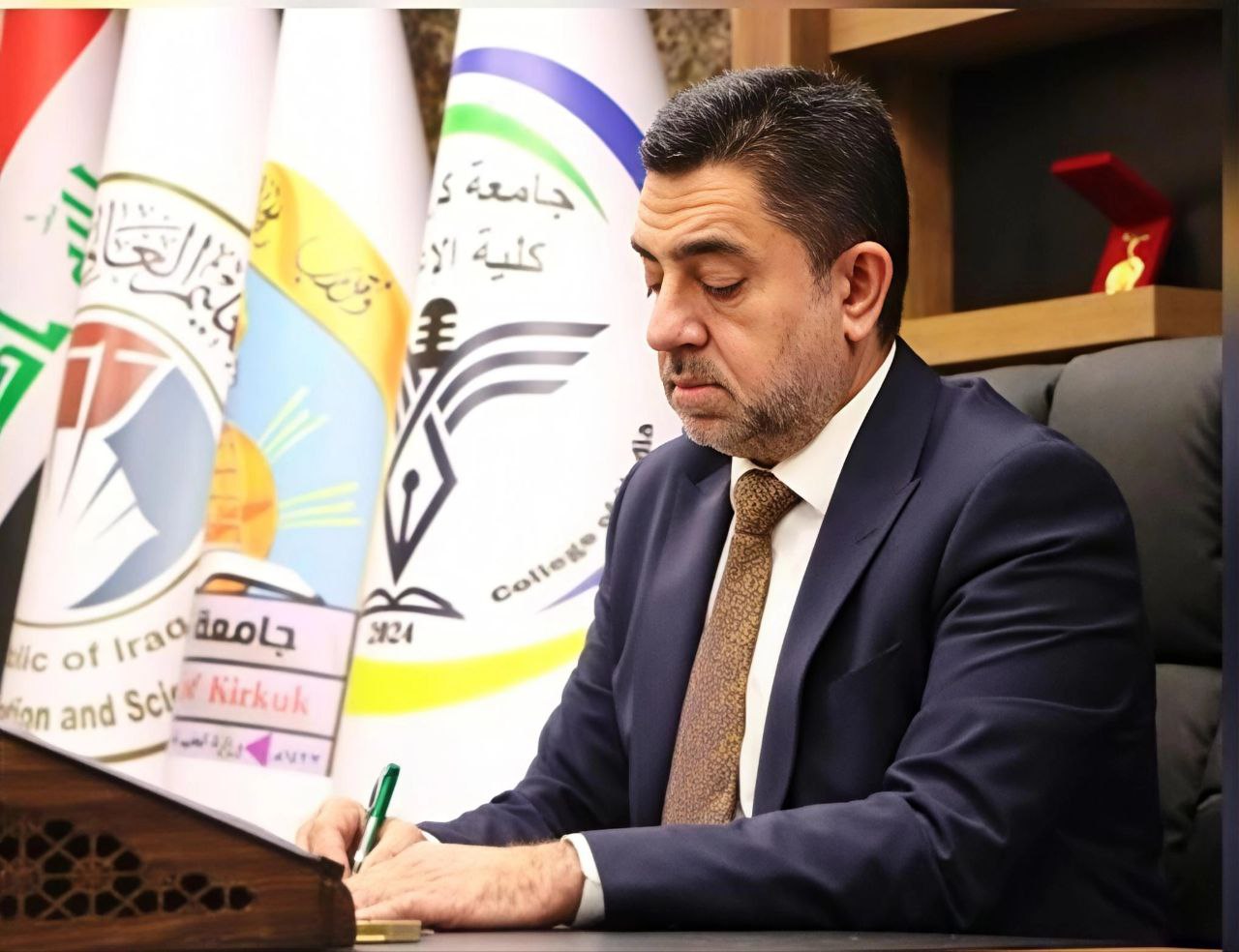 عميد كلية الاعلام يهنىء الطلبة بمناسبة بدء العام الدراسي الجديد 2025_2026